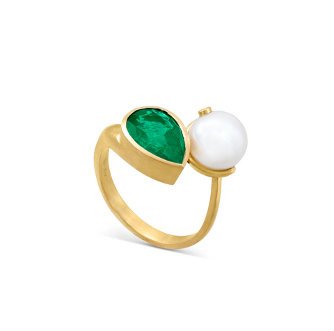 Pearl and Pear Emerald Twist Ring