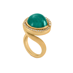 Emerald Twist Cocktail Ring with Diamond Pave